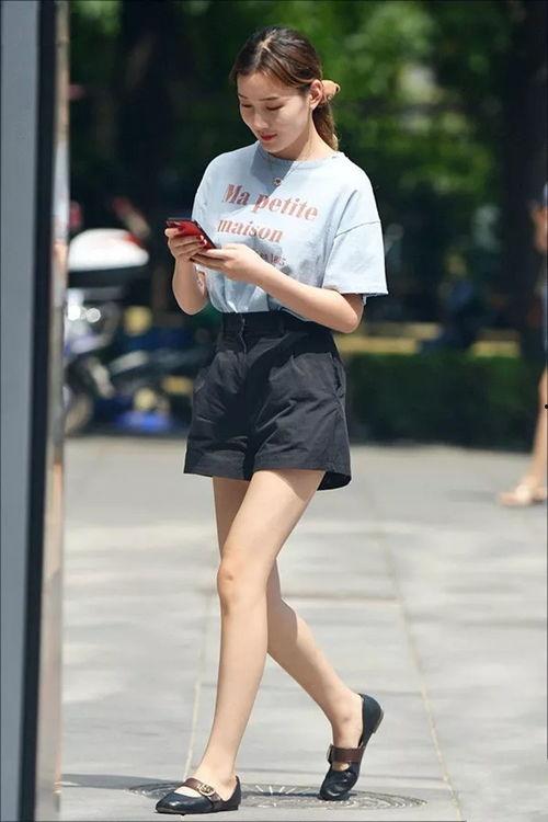 美女街拍视频欧美日韩,美女街拍视频集锦